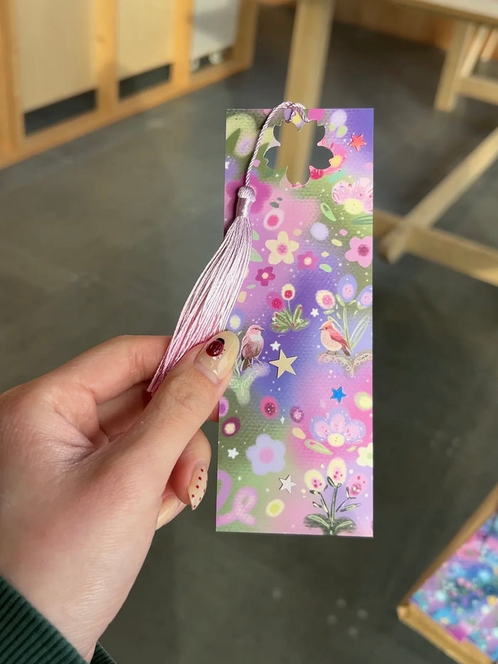 Double-sided bookmark: Nectar