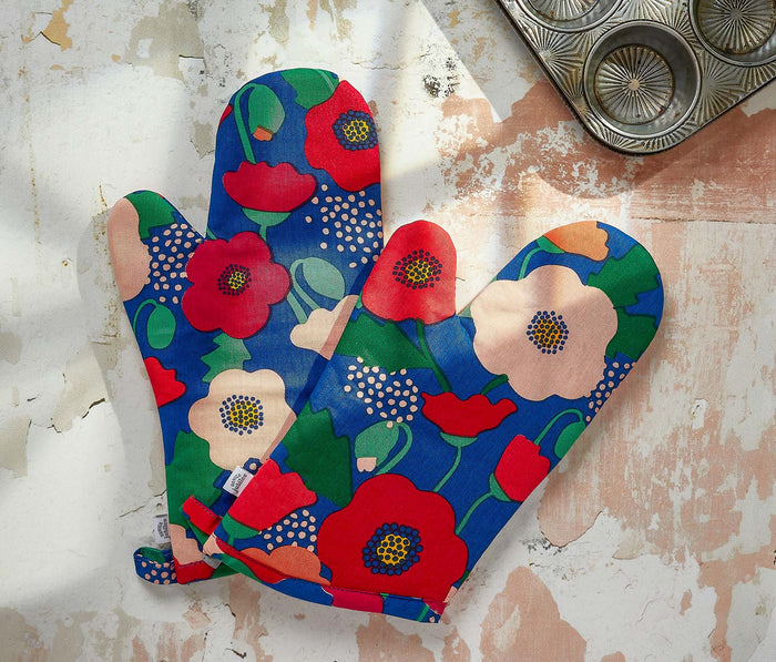 Mod poppy flower oven mitt- lollygag