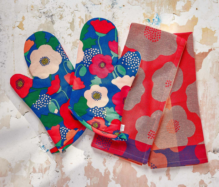 Mod poppy flower oven mitt and kitcehn towel set- lollygag